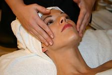 Косметологические процедуры в салоне красоты «Neojeunesse» 