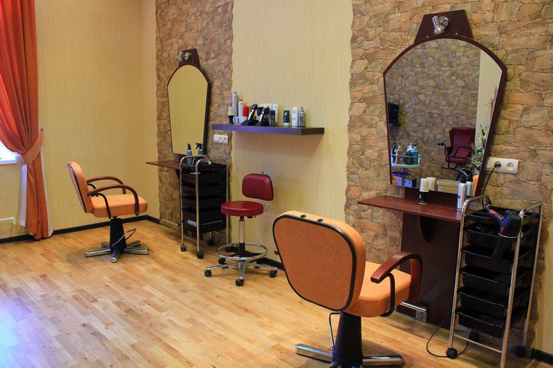 салон "Академия красоты", парикмахерский зал